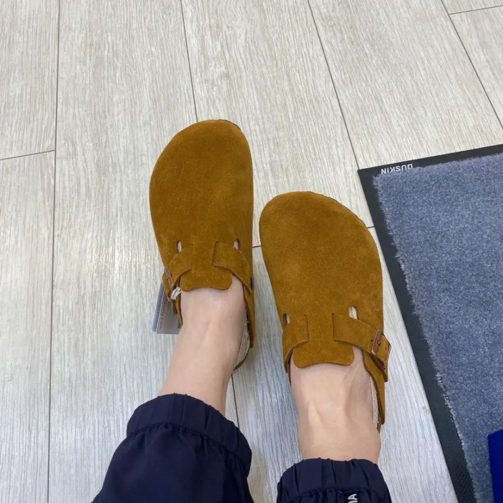 BIRKENSTOCK勃肯鞋品牌策划：频繁破圈的原因